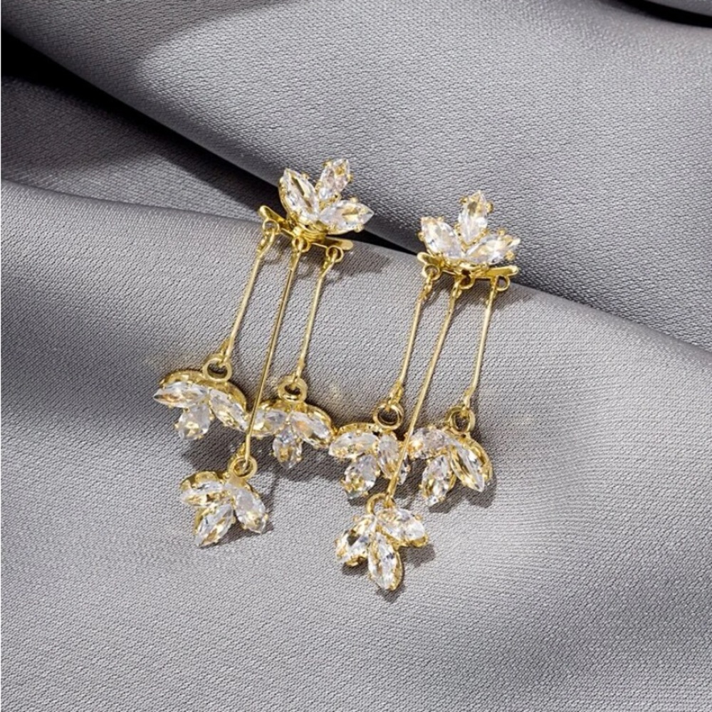 Double sided Earrings - Picture 3 of 4